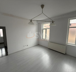 Casa, 9 camere, 344 mp Bucuresti/Eminescu