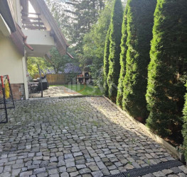 Casa, 9 camere, 360 mp Brasov/Centru