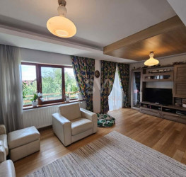 Casa, 9 camere, 360 mp Brasov/Centru