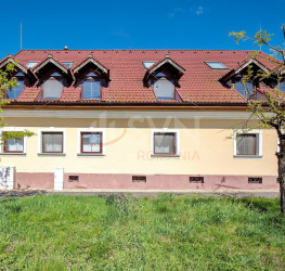 Casa, 9 camere, 467 mp Brasov/Centru