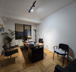 Casa, 9 camere, 485 mp Bucuresti/Domenii