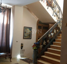 Casa, 9 camere, 656.63 mp Bucuresti/Cotroceni