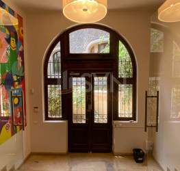 Casa, 9 camere, 820 mp Bucuresti/Armeneasca