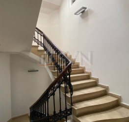Casa, 9 camere, 820 mp Bucuresti/Armeneasca