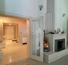 Casa, 9 rooms, 200 mp Bucuresti/Pipera
