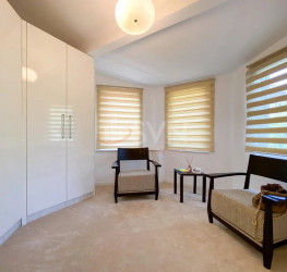 Casa, 9 rooms, 200 mp Bucuresti/Pipera