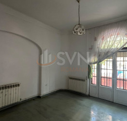 Casa, 9 rooms, 325 mp Bucuresti/Timpuri Noi