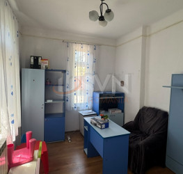 Casa, 9 rooms, 325 mp Bucuresti/Timpuri Noi