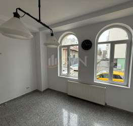 Casa, 9 rooms, 344 mp Bucuresti/Eminescu