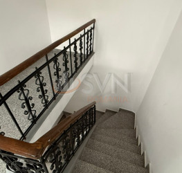 Casa, 9 rooms, 344 mp Bucuresti/Eminescu