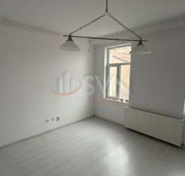 Casa, 9 rooms, 344 mp Bucuresti/Eminescu