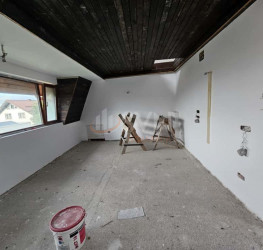 Casa, 9 rooms, 360 mp Brasov/Centru