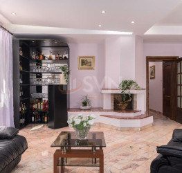 Casa, 9 rooms, 360 mp Bucuresti/Lacul Tei