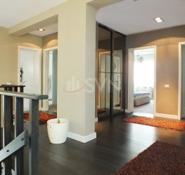 Casa, 9 rooms, 380 mp Brasov/Centru