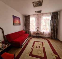 Casa, 9 rooms, 390 mp Bucuresti/Dacia