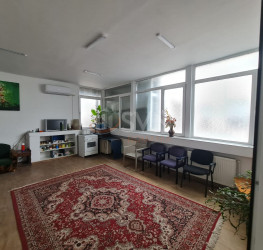 Casa, 9 rooms, 390 mp Bucuresti/Dacia