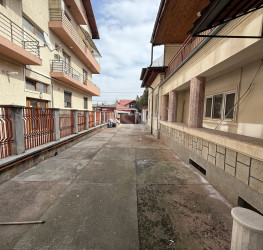 Casa, 9 rooms, 437 mp Bucuresti/Bucurestii Noi