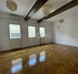 Casa, 9 rooms, 450 mp Bucuresti/Bucurestii Noi