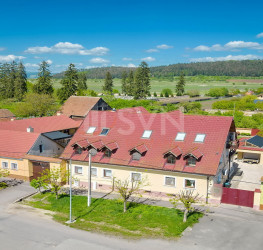 Casa, 9 rooms, 467 mp Brasov/Centru