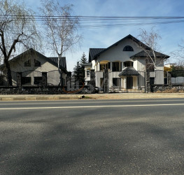 Casa, 9 rooms, 516.3 mp Ilfov/Snagov