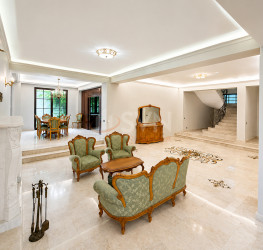 Casa, 9 rooms, 532 mp Bucuresti/Iancu Nicolae