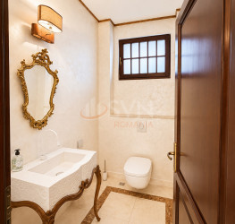 Casa, 9 rooms, 532 mp Bucuresti/Iancu Nicolae