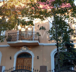 Casa, 9 rooms, 656.63 mp Bucuresti/Cotroceni