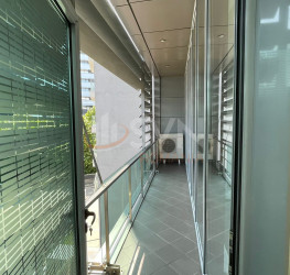 Spatiu comercial cu loc parcare exterior inclus Bucuresti/Aviatiei