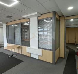 Spatiu comercial cu loc parcare exterior inclus Bucuresti/Aviatiei