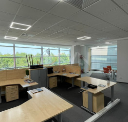 Spatiu comercial cu loc parcare exterior inclus Bucuresti/Aviatiei