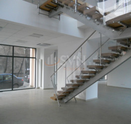 Spatiu comercial cu loc parcare exterior inclus Bucuresti/Titulescu