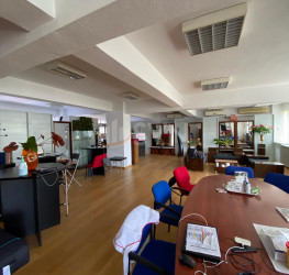 Spatiu comercial cu loc parcare exterior inclus Bucuresti/Aviatiei