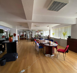 Spatiu comercial cu loc parcare exterior inclus Bucuresti/Aviatiei