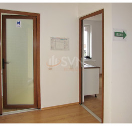 Spatiu comercial cu loc parcare exterior inclus Brasov/Brasovul Vechi