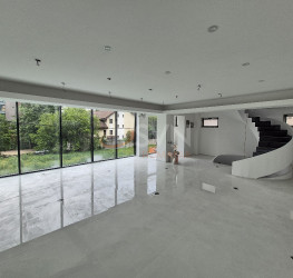 Spatiu comercial cu loc parcare exterior inclus Bucuresti/Herastrau