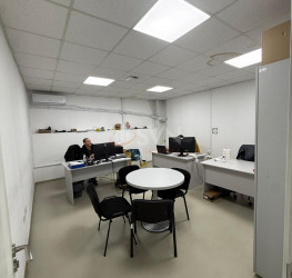 Spatiu comercial cu loc parcare exterior inclus Ilfov/Mogosoaia