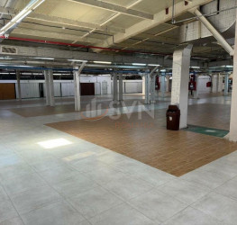 Spatiu comercial cu loc parcare exterior inclus Bucuresti/Virtutii