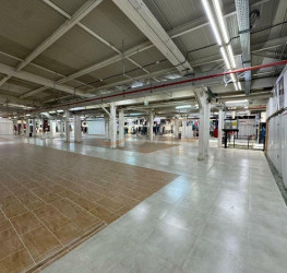 Spatiu comercial cu loc parcare exterior inclus Bucuresti/Virtutii