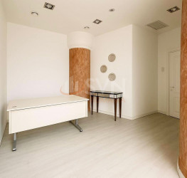 Spatiu comercial cu loc parcare exterior inclus Bucuresti/Herastrau