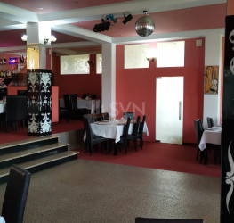 Spatiu comercial cu loc parcare exterior inclus Gorj/Centru