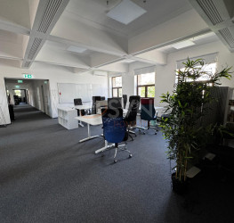 Spatiu comercial cu loc parcare exterior inclus Bucuresti/Dudesti