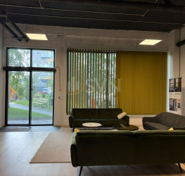 Spatiu comercial cu loc parcare exterior inclus Bucuresti/13 Septembrie