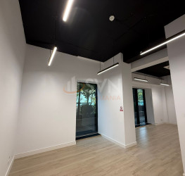 Spatiu comercial cu loc parcare exterior inclus Bucuresti/Cotroceni