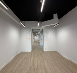 Spatiu comercial cu loc parcare exterior inclus Bucuresti/Cotroceni