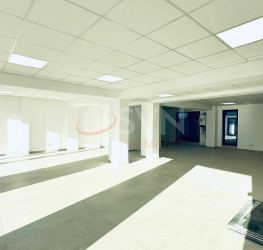 Spatiu comercial cu loc parcare exterior inclus Ilfov/Balotesti