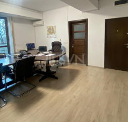 Spatiu comercial cu loc parcare exterior inclus Bucuresti/Dorobanti