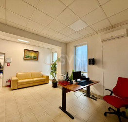 Spatiu comercial cu loc parcare exterior inclus Bucuresti/Chitila