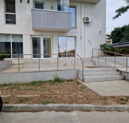 Spatiu comercial cu loc parcare exterior inclus Bucuresti/Theodor Pallady