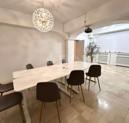 Spatiu comercial cu loc parcare exterior inclus Bucuresti/Primaverii