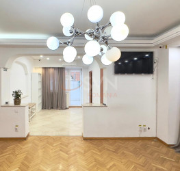 Spatiu comercial cu loc parcare exterior inclus Bucuresti/Primaverii